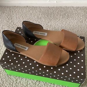 Steve Madden slip-ons